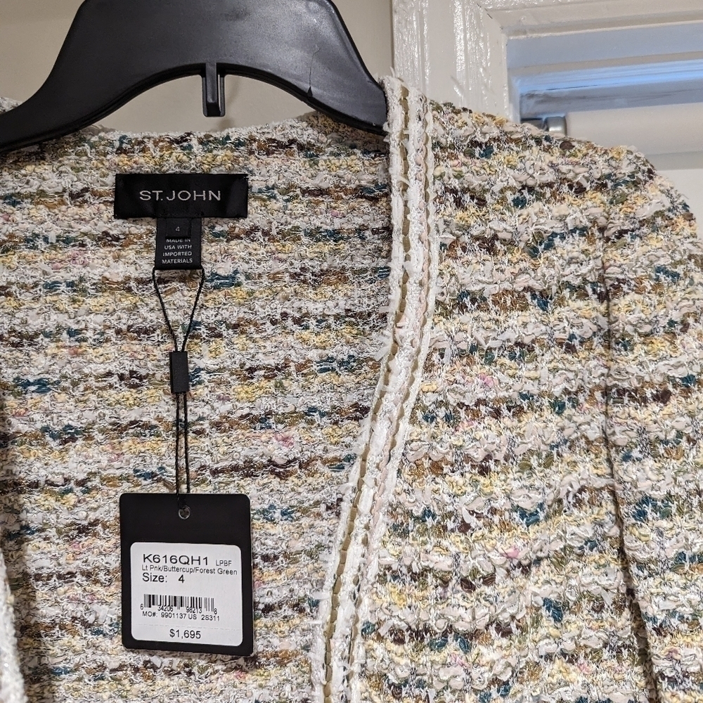 St. John Collection Soft Paper Eyelash Tweed Knit Jacket size 4 - Picture 9 of 9